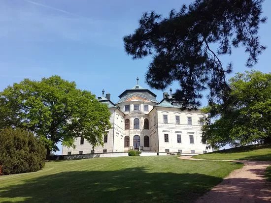 Zamek Karlova Koruna