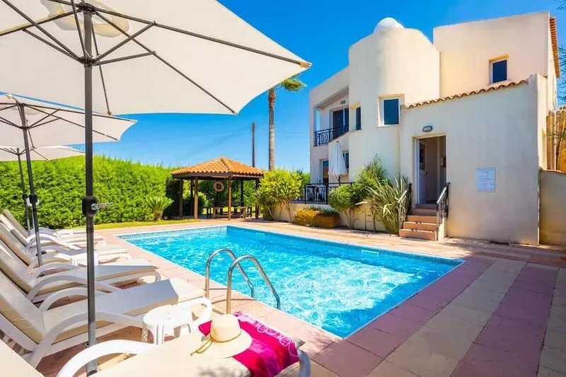 Villa Sotiroula - Three Bedroom Villa, Sleeps 6