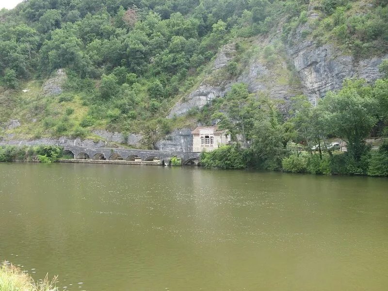 T4 furnished apartment in Cahors Lot 10 minutes walk from the historic center