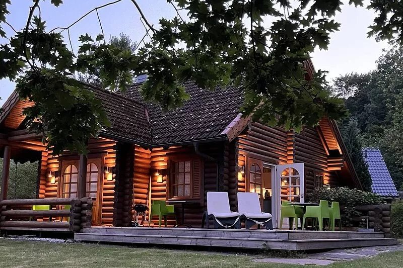 Log cabin with WLAN directly on the lake: "TRAUMHAFTER IDYLLE"