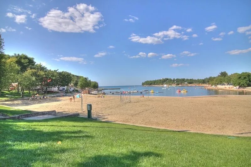 With sea view in Apartment Bernstein in Porec.