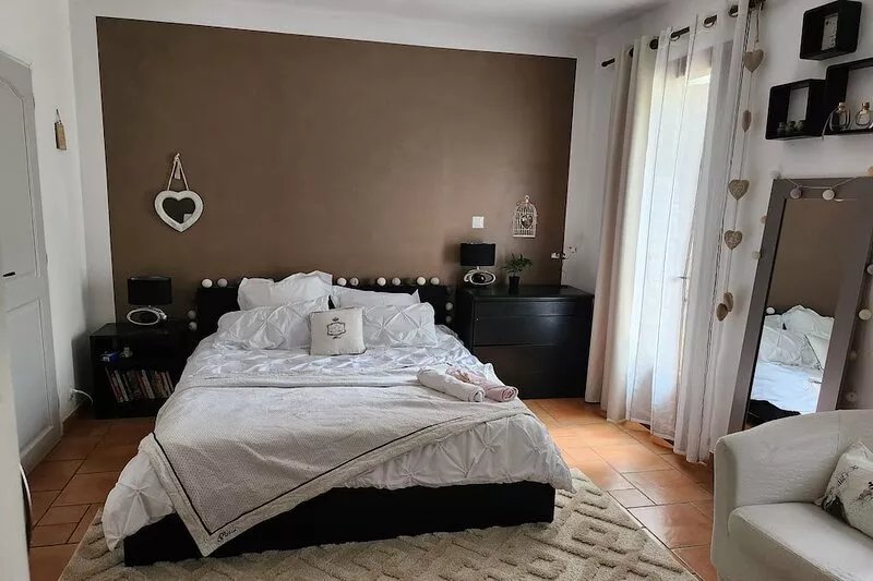 House / Villa - LorguesHouse with character
