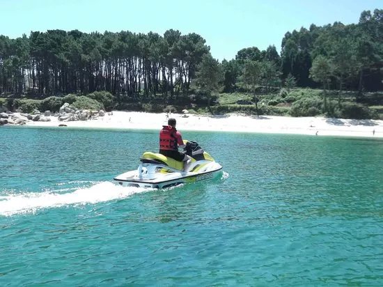 Vilajet Alquiler de Motos de Agua