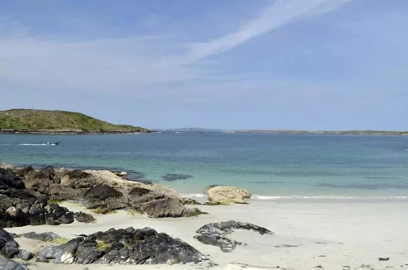 Apartment 263 - Clifden - sleeps 5 guests  in 3 bedrooms
