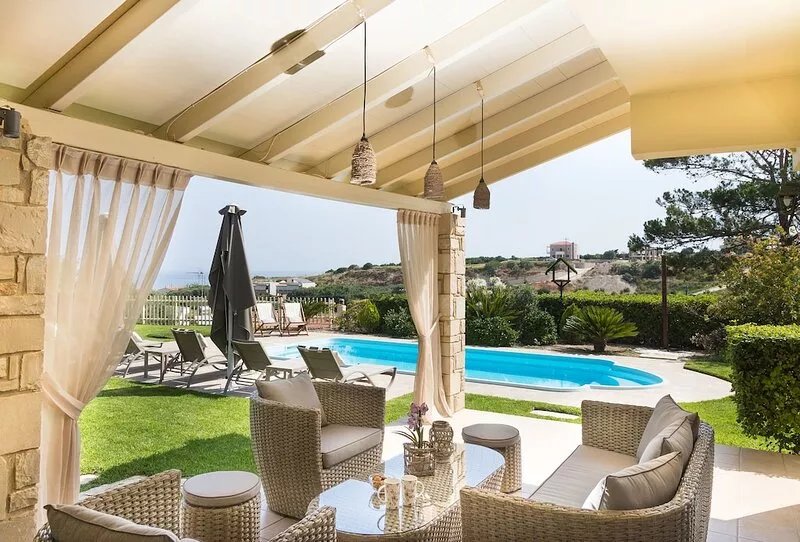 Malena Villa with Private Pool | Walking distance to beach & restaurants