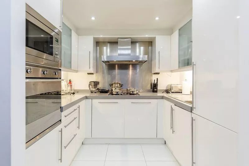 AT THE DOORSTEP OF LONDON EXCEL /02/CITY AIRPORT LOCATION SLEEPS UP TO 8