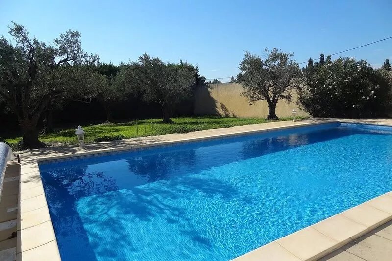 Gorgeous Farmhouse In The Middle Of Vineyards With Private Pool In Visan