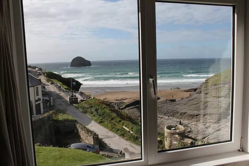 Family Owned, perfect for Trebarwith Strand beach & Coast (near Tintagel)