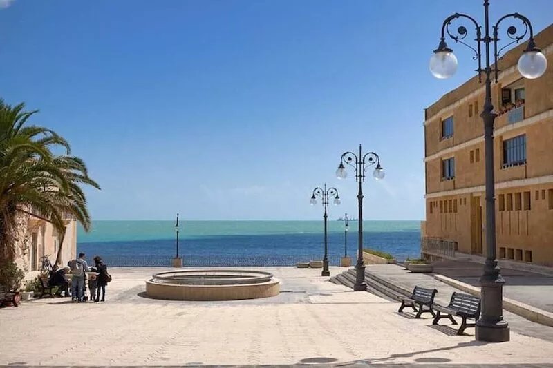 The White House, terrace on the Mediterranean