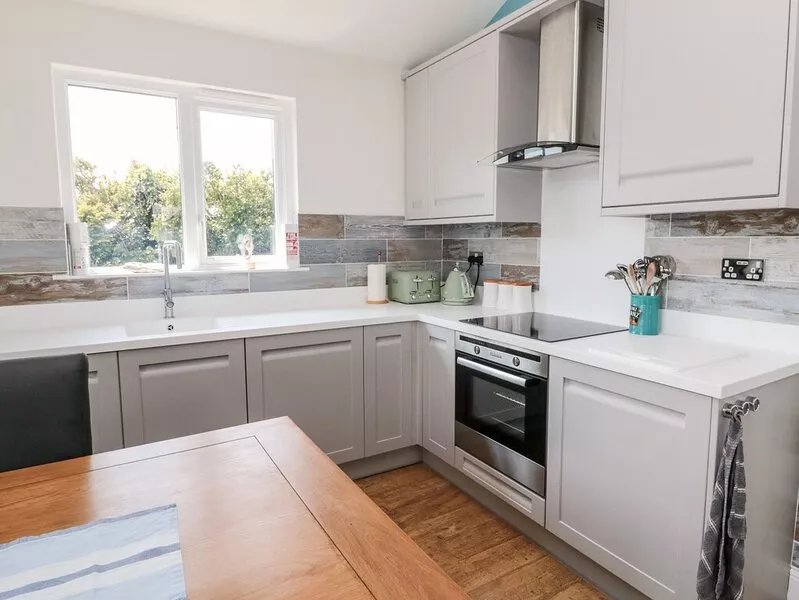 SEA VIEW LODGE, family friendly, with a garden in Warkworth