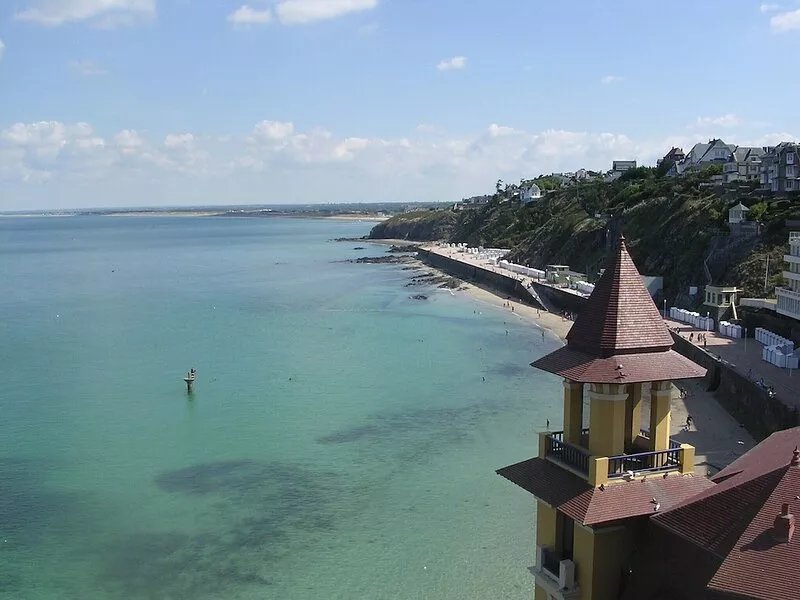 Self catering holiday farmhouse, beautiful scenery, hamlet, nr coast, Normandy