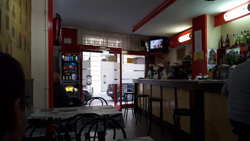 Bar Brindis