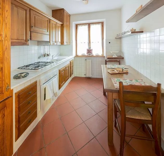Castle with panoramic view near Cortona suitable for groups of friends