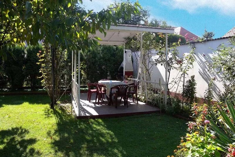 Holiday apartment in a quiet street near the center