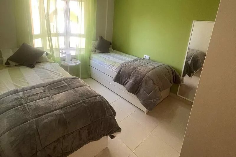 Luxury high spec 2 bed apartment overlooking pool with A/C 3 beds (4 people)