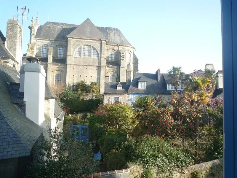 Bright apartment in the historical center of Quimper