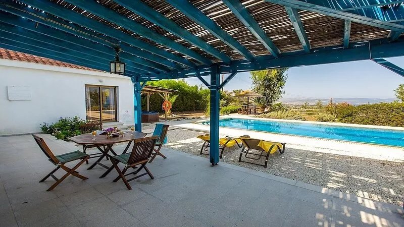 Attractive Villa, A/C, Private Pool, Magnificent Sea Views overlooking