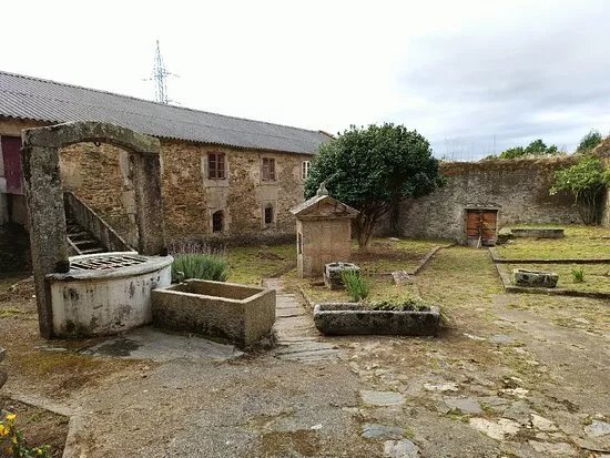 Monasterio de San Martino de Xuvia (O Couto)