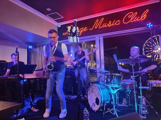NOI & Lounge Music Club