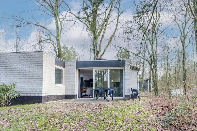 Restyled bungalow with dishwasher at the Kootwijkerzand