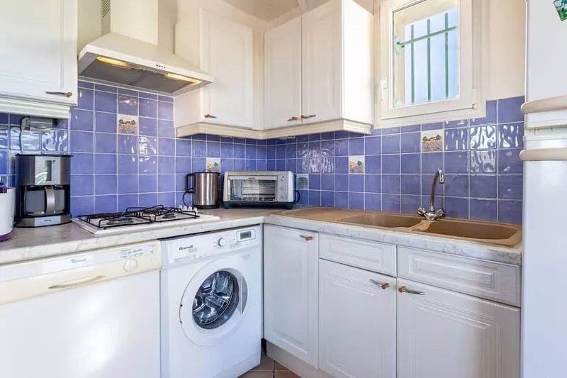 Apartment Lou Mazet  in Six Fours, Cote d'Azur - 4 persons, 2 bedrooms