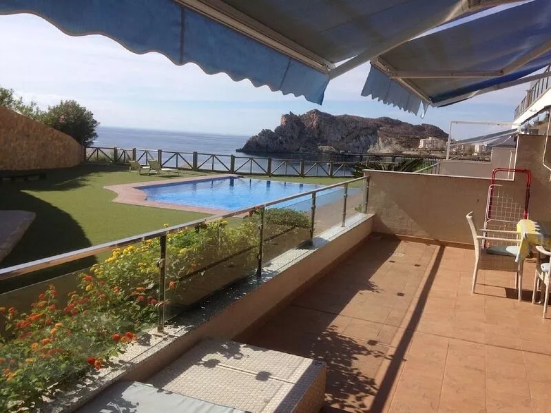 Luxury apartment with spectacular sea views. Unique corner!
