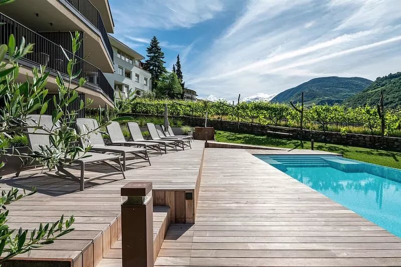 Apartment "Erbacher - Anna's Garten Suite" with Mountain View, Shared Pool