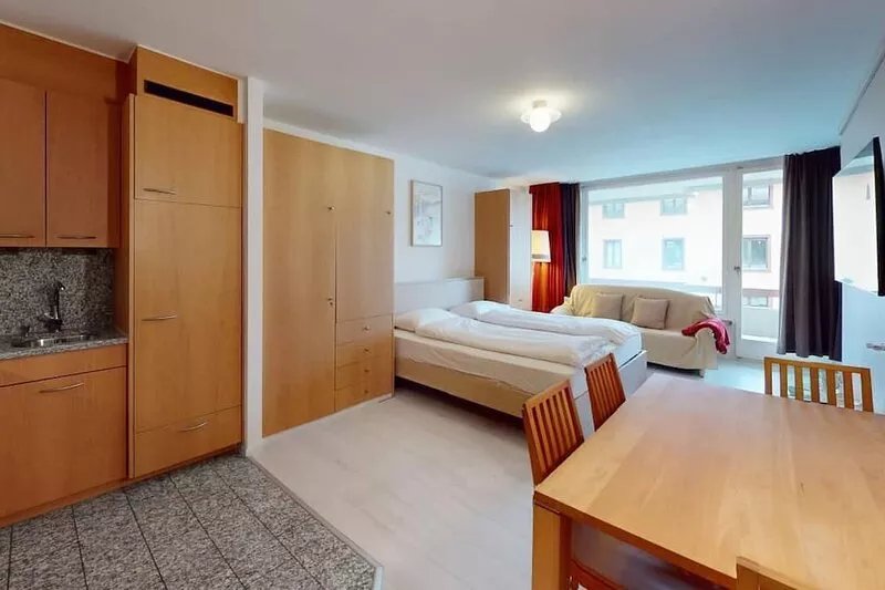 Popular and centrally located residential building in St.