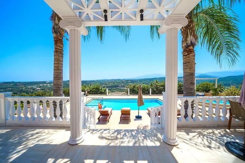 Iro Royal Villa – Villa with private pool in the hills of western Chania, Crete