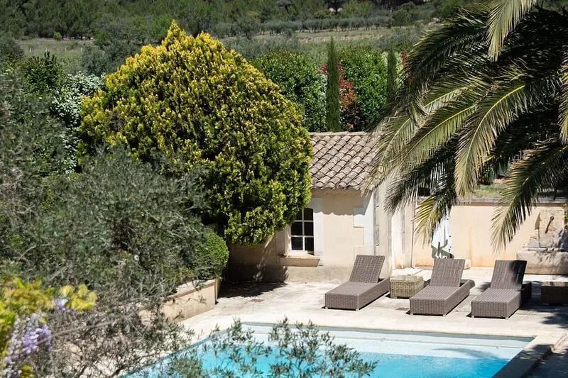 7 Bed 18th C. Mas Perfect Location in Les Alpilles with AC