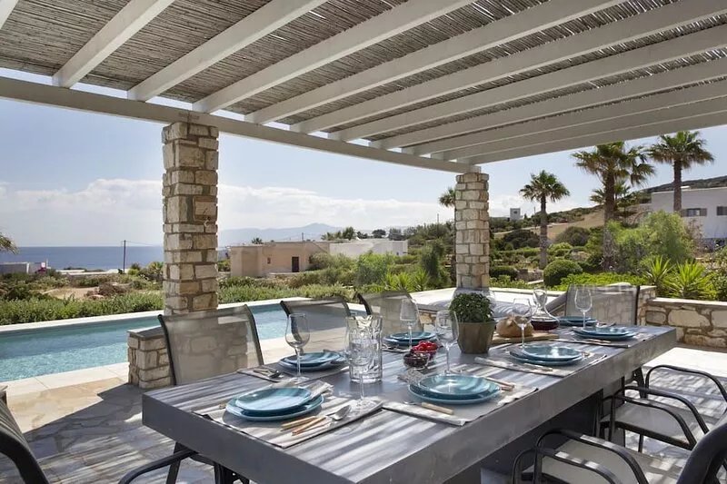 Villa Erato  · Ideal family Villa for 8 - Pool, Sea Views