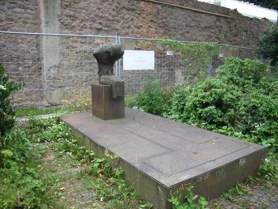 Mahnmal fur die Opfer der Gewaltherrschaft