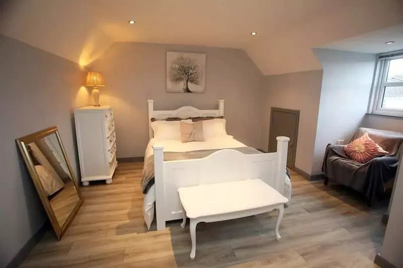 Luxury Townhouse: L/Derry City BT48 7JX