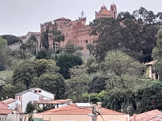 Universidade Pontificia Comillas