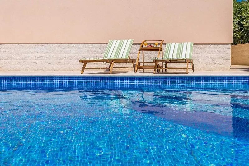 Holiday house MASLINA with pool