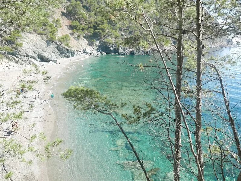 CHARMING HOUSE FOR RENT - BEGUR 4 bedrooms (8/9 People)