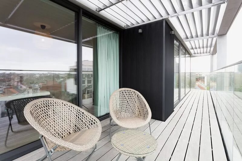 Prestigious exceptional 360 ° Panorama apartment in a new luxurious building