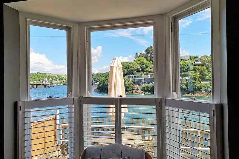 Stunning Four Bedroom Home with Garden, Terrace and Fabulous River Views
