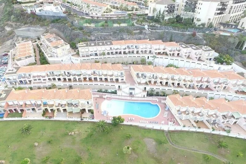 Luxury 2 bedroom apartment with a garden!