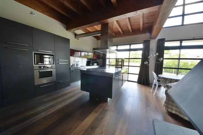 Charming residence with swimming pool and large garden, Buzy