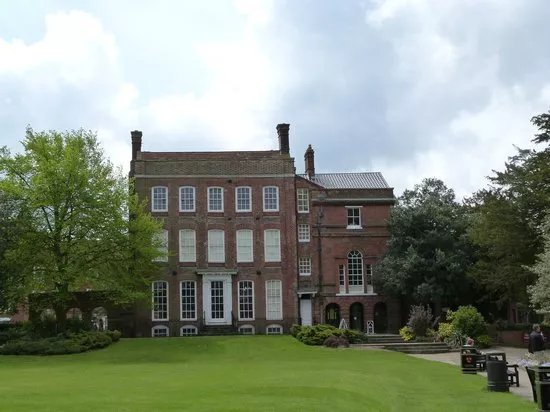 Hollytrees Museum