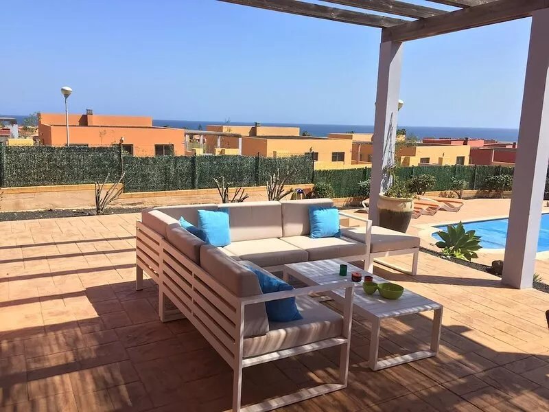 Stunning villa with panoramic views to sea