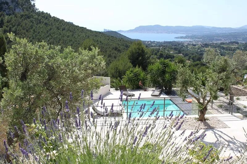 Contemporary villa, fully air-conditioned, with a stunning panoramic sea view