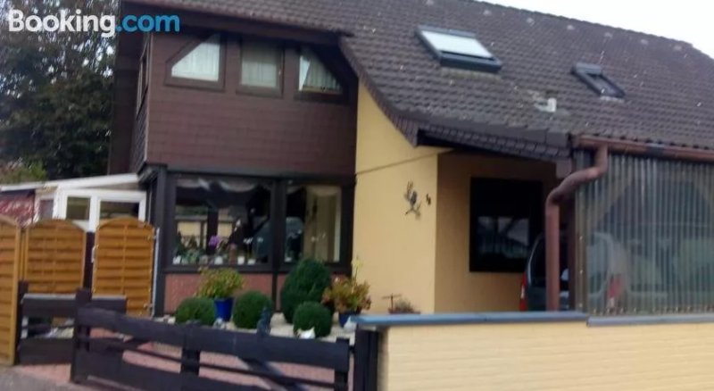 Zimmer Mit Kochgelegenheit Preiswert Bei Hannover In Laatzen