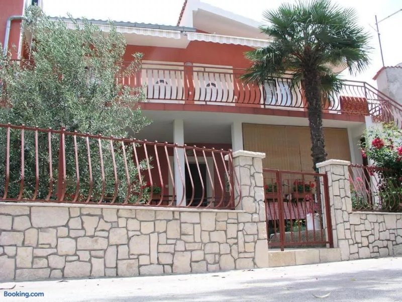 Apartments Salamun