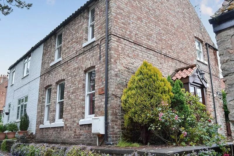 2 bedroom accommodation in Thornton-le-Dale