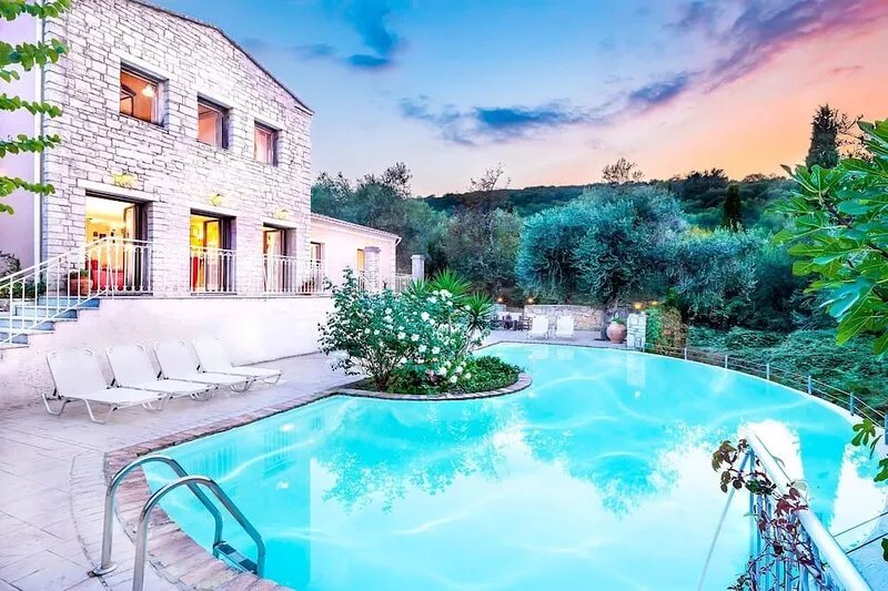 Villa Paola Kassiopi - Villa Rental by the Sea in Kassiopi, Corfu Island, Greece