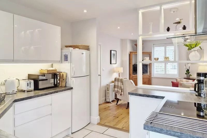 Castleton , Chichester  - sleeps 2 guests  in 1 bedroom