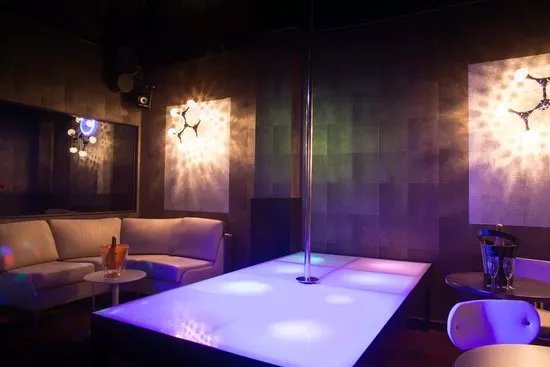 Crystal Show Club