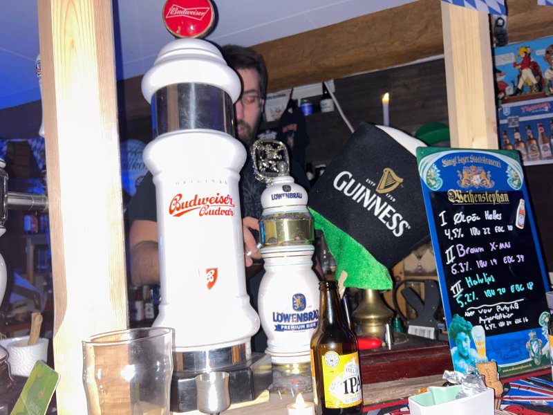 Tors Bar